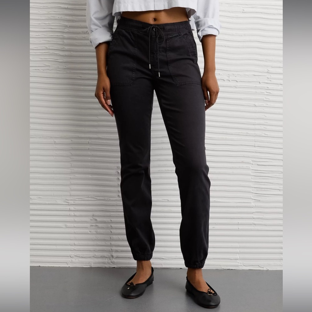 AE Next Level High-Waisted Jegging Jogger American Eagle Olive